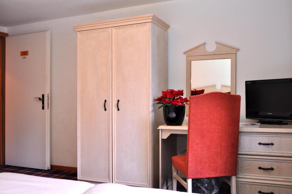 Hotel De La Paix Champery Bilik gambar