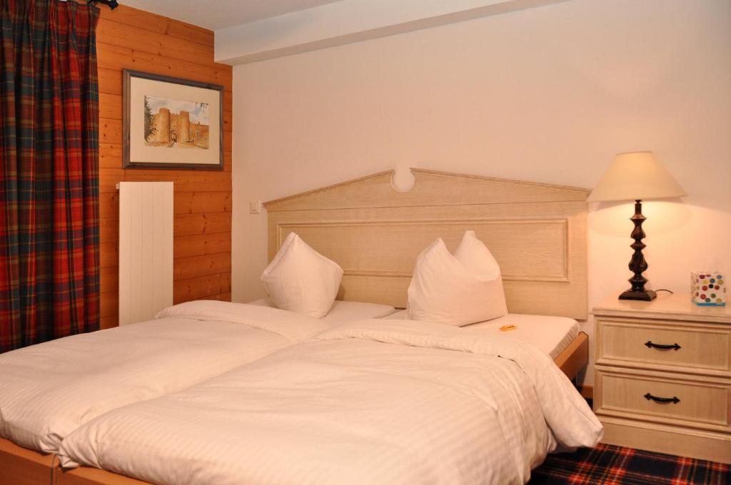 Hotel De La Paix Champery Bilik gambar