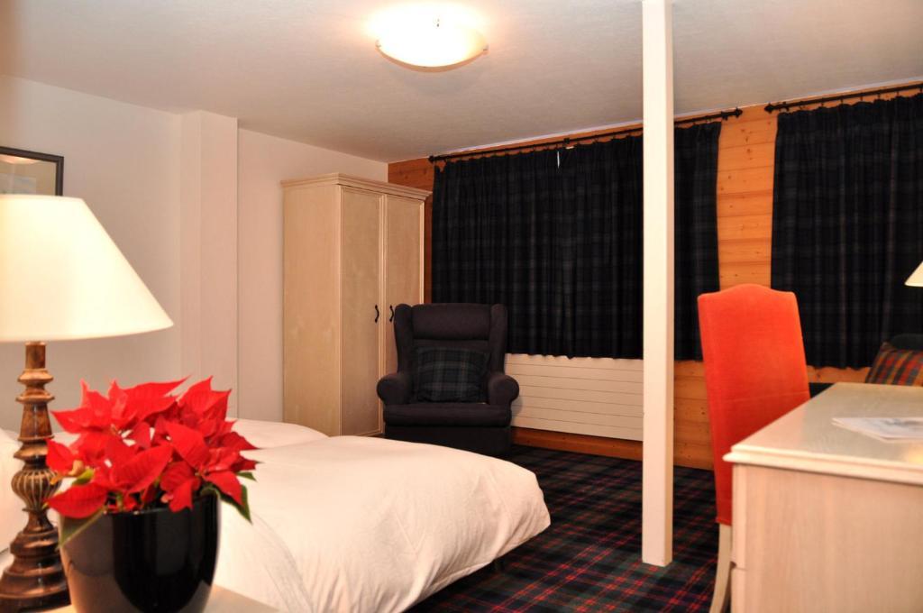 Hotel De La Paix Champery Bilik gambar