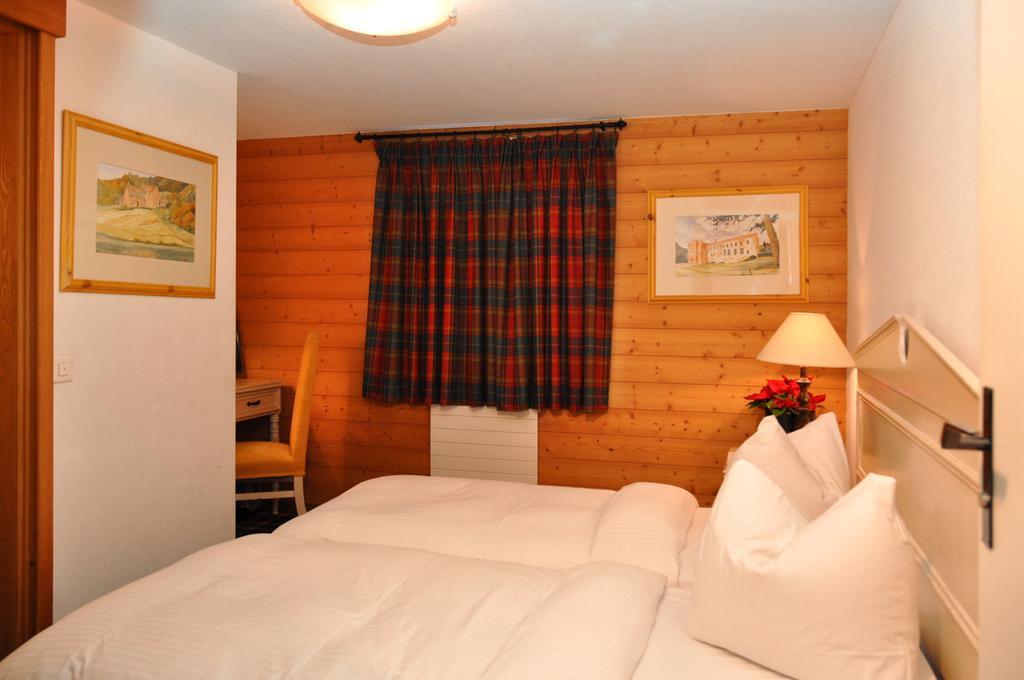 Hotel De La Paix Champery Bilik gambar